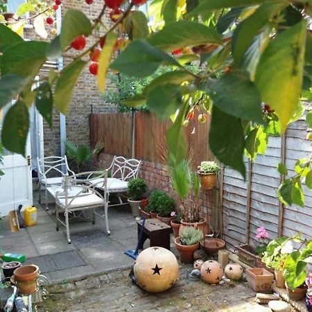 Cosy London Double Room Near Wimbledon Zewnętrze zdjęcie