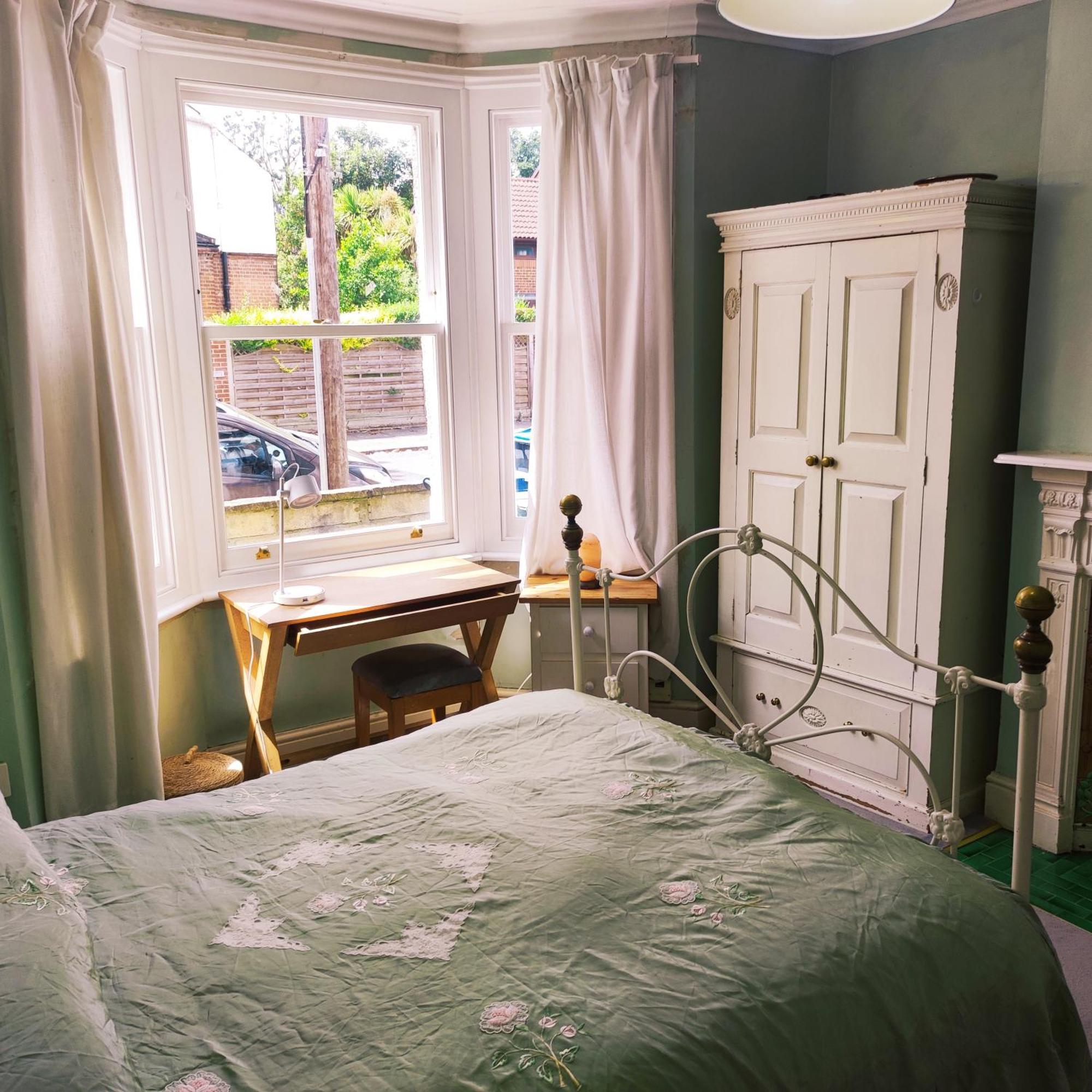Cosy London Double Room Near Wimbledon Zewnętrze zdjęcie